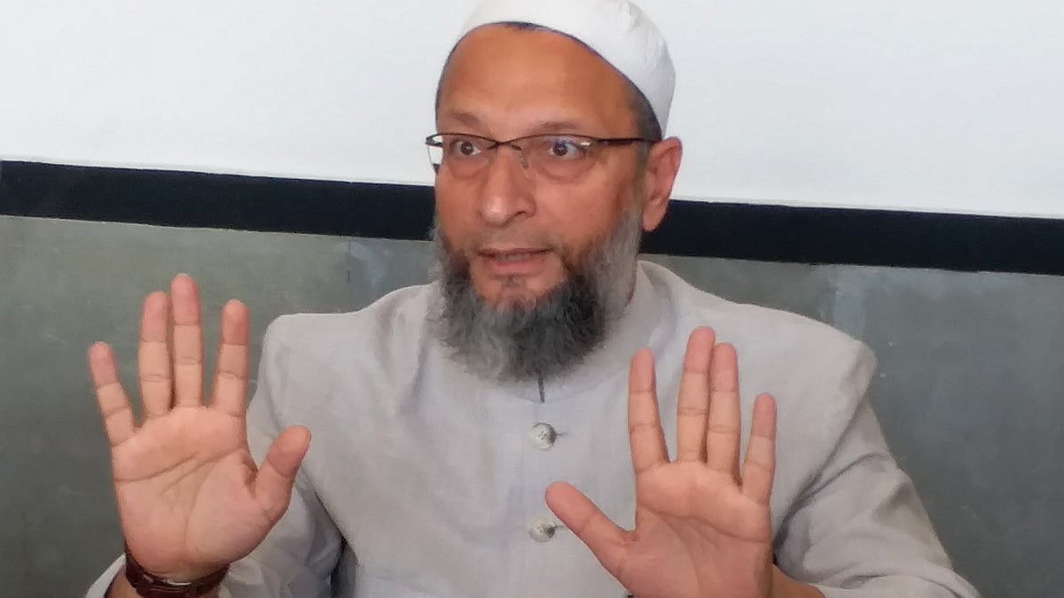 کیا اویسی دہلی کے مسلم ووٹوں کی تقسیم میں کامیاب رہیں گے؟ کیا دہلی فسادات کے ملزم طاہر حسین کو ٹکٹ دیں گے؟