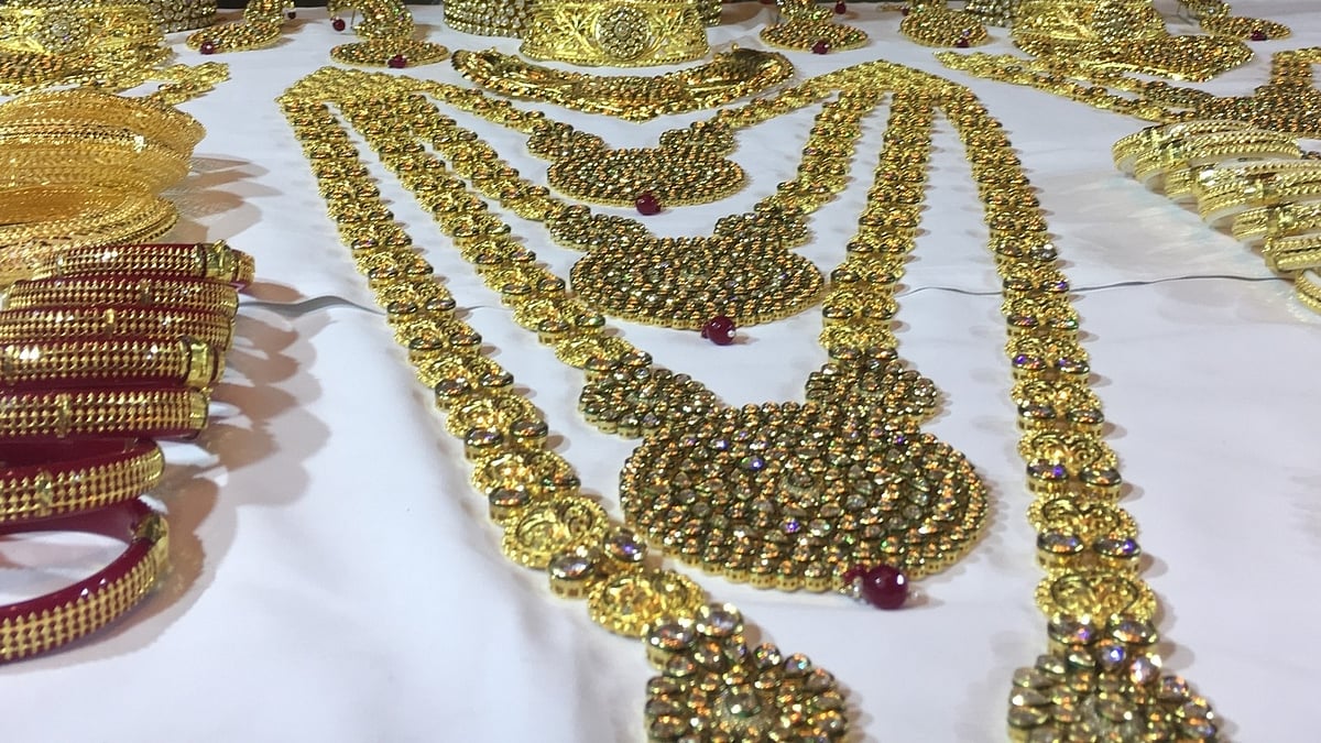 سونے اور چاندی کی قیمتوں میں کمی، بڑھتی سیاسی کشیدگی اور عالمی معاشی حالات ذمہ دار