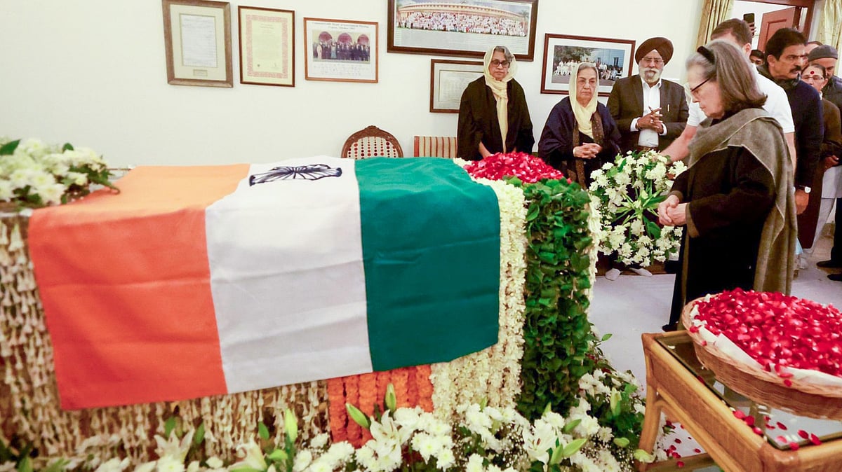 مسلمان منموہن کے انتقال سے ایک اقلیت دوست رہنما سے محروم ہوگئے: نسیم خان