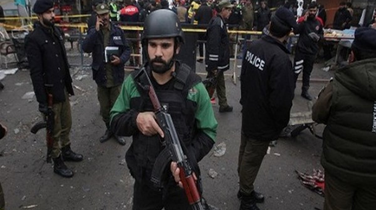 بلوچستان: تربت میں فوجی قافلہ پر خودکش حملہ، 47 پاکستانی فوجیوں کی موت، 30 زخمی