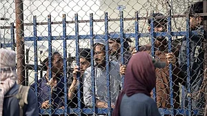 ’اپنے وطن لوٹ آئیں، نئی زندگی شروع کریں’، طالبان کی پاکستان میں موجود افغان پناہ گزینوں سے اپیل