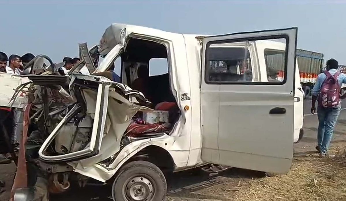 پونے-ناسک ہائی وے پر وین اور بس میں خوفناک تصادم، 9 افراد جاں بحق