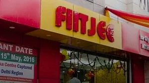 طلبا کے سرپرستوں کی شکایت کے بعد 'فٹ جی' کے 300 بینک کھاتے منجمد، کوچنگ سینٹر مالک طلب