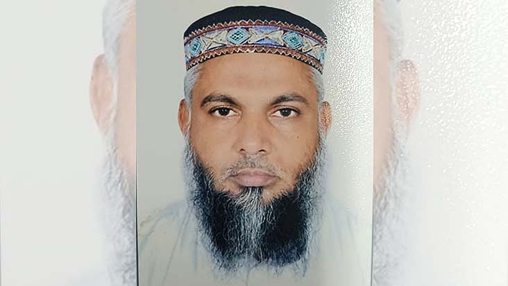 <div class="paragraphs"><p>مولانا ساجد پٹیل</p></div>