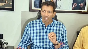 مدھیہ پردیش: بی جے پی ارکان اسمبلی کو 15 کروڑ کی ترقیاتی رقم، اپوزیشن محروم، کانگریس کا الزام