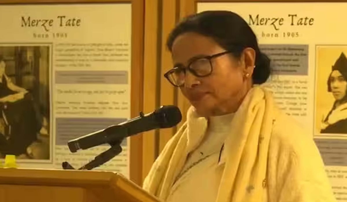 ممتا کو آکسفورڈ یونیورسٹی میں تقریر کے دوران طلبہ کے احتجاج کا سامنا کرنا پڑا