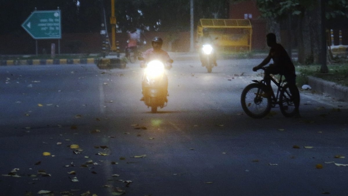 دہلی میں گرمی سے راحت، 24 گھنٹوں میں درجہ حرارت میں 3 ڈگری کی گراوٹ