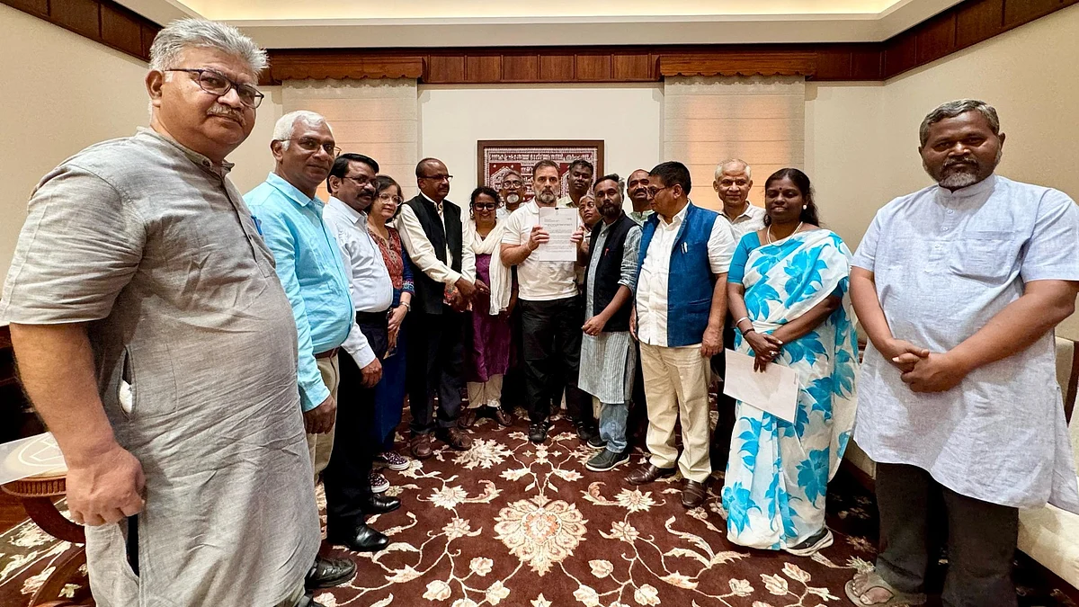 <div class="paragraphs"><p>تصویر&nbsp;<a href="https://x.com/RahulGandhi">@RahulGandhi</a></p></div>