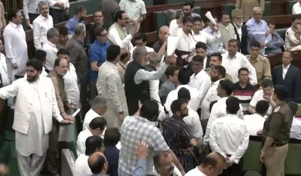جموں و کشمیر اسمبلی میں وقف قانون پر شدید ہنگامہ، بی جے پی اور عام آدمی پارٹی کے ارکان میں تلخ جھڑپ