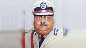 کرناٹک کے سابق ڈی جی پی اوم پرکاش کی پراسرار موت، کئی چوٹوں کے نشانات، بیوی پر قتل کا شبہ