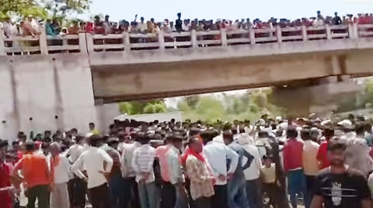 مدھیہ پردیش کے دموہ میں المناک حادثہ، پُل سے نیچے گری بولیرو، 5 خواتین سمیت 8 ہلاک، کئی زخمی