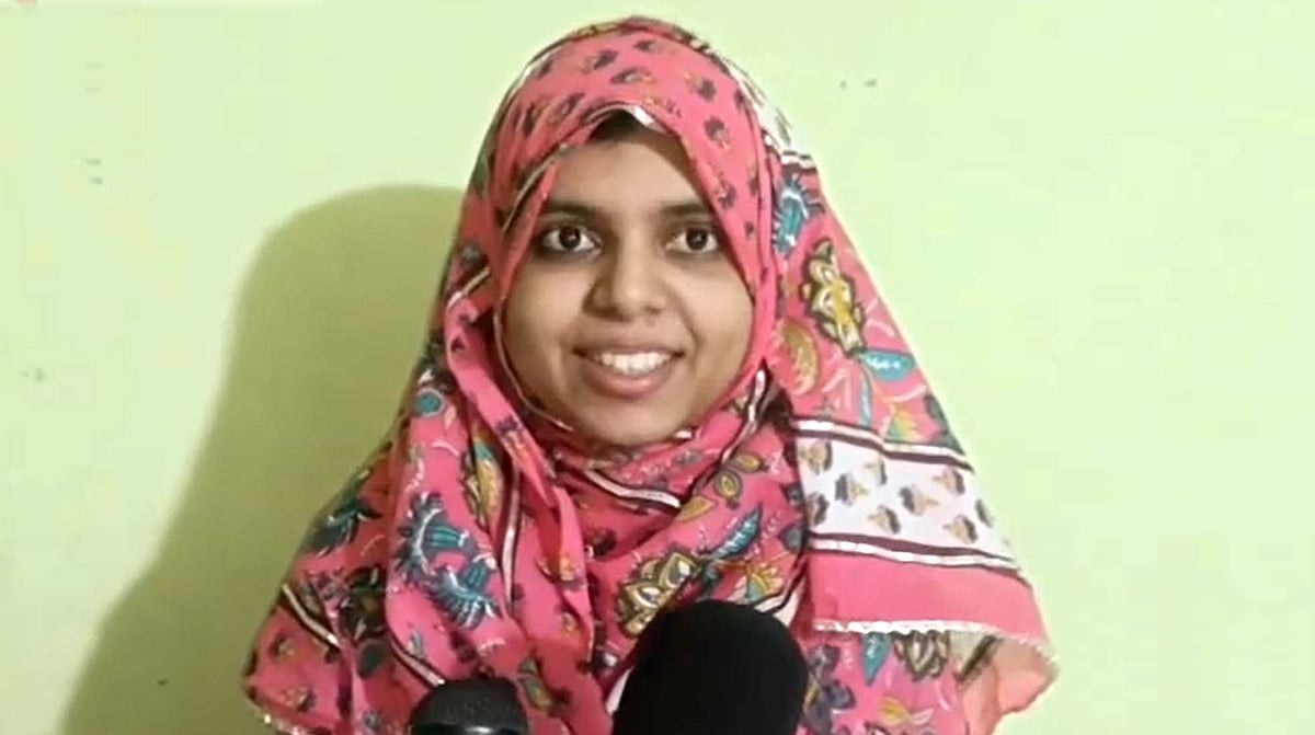 رکشہ چلانے والے کی بیٹی ادیبہ اشفاق کا کمال، مہاراشٹر کی پہلی مسلم خاتون آئی اے ایس افسر بننے میں کامیاب