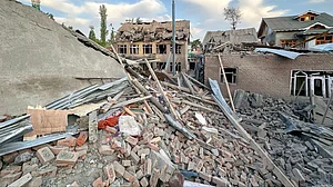 پہلگام حملے کے بعدسات دہشت گردوں کے ٹھکانوں کو زمین بوس کر دیا گیا