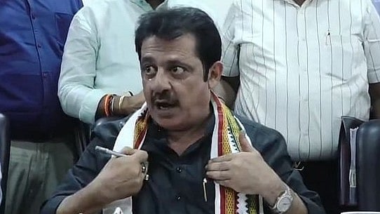 ’مودی-شاہ مجھے موقع دیں، میں فدائین بن کر پاکستان پر حملہ کروں گا‘، کرناٹک کے وزیر ضمیر احمد کا بیان وائرل