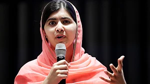 دہشت گردی اور تقسیم کرنے والی طاقتوں کو روکنے کے لیے ملکوں کو ساتھ آنا چاہیے: ملالہ یوسفزئی
