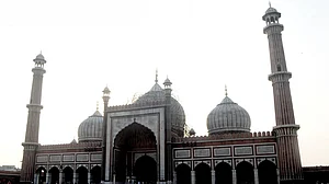 عید قربان صرف جانوروں کی قربانی کا نام نہیں بلکہ یہ دل کی برائیوں کو قربان کرنے کا بھی پیغام ہے