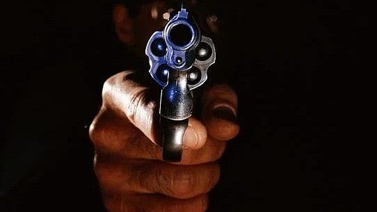 یمن: ذہنی طور پر متاثر شخص کی عید کے روز مسجد میں فائرنگ، 12 افراد جاں بحق