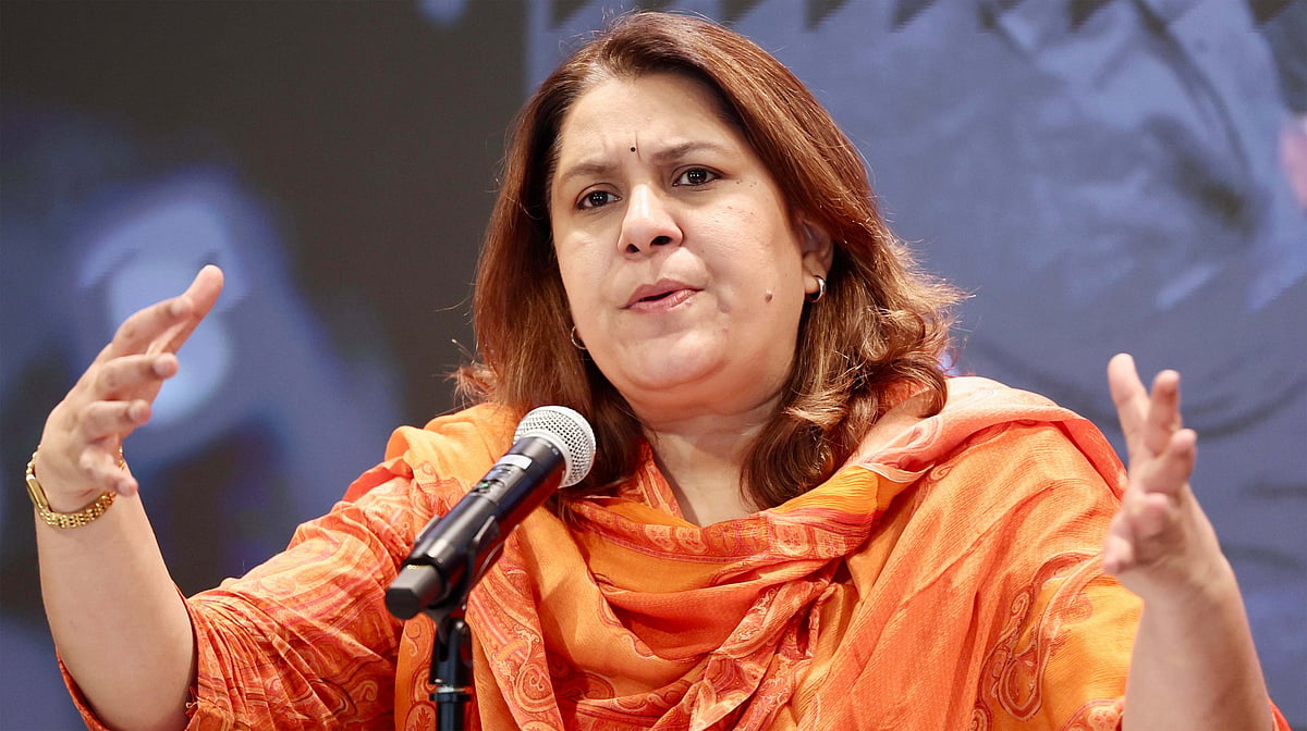 امریکہ میں ہندوستانیوں کے ساتھ بدسلوکی پر سپرییا شرینیت برہم، مودی کی خاموشی پر اٹھائے سخت سوال