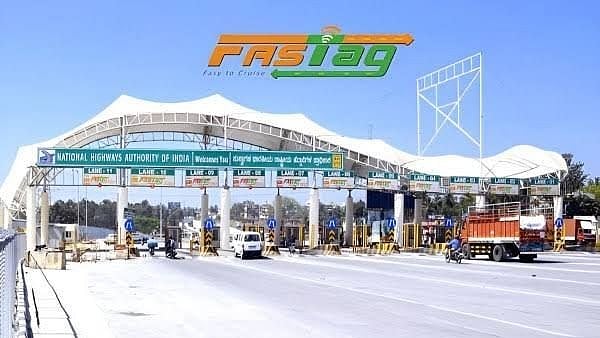 یکم اپریل 2026 سے قومی شاہراہ پر نقد ٹول بند کرنے کی تیاری میں حکومت، فاسٹیگ-یو پی آئی کا استعمال ہوگا لازمی