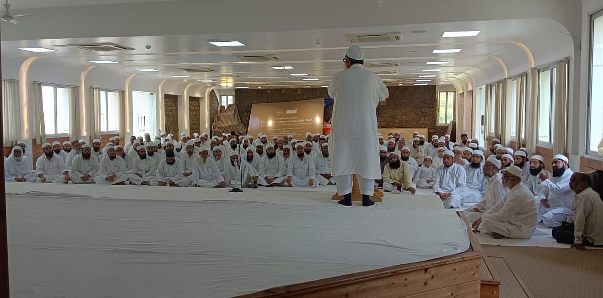’مکتب ایمان کی بقاء، دین کی حفاظت اور نسل نو کی تربیت کا قلعہ ہے‘، مولانا محمود مدنی کا مکاتب کے ذمہ داروں سے خطاب
