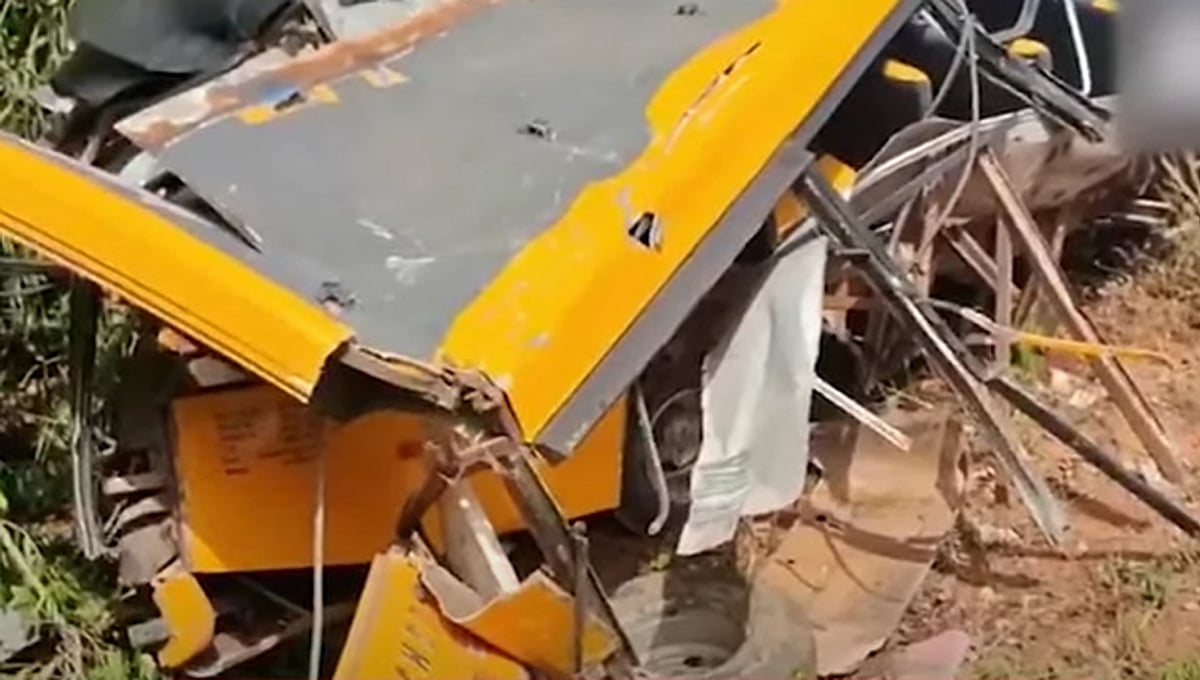 تمل ناڈو میں ریلوے ٹریک پار کر رہی اسکول بس کو ٹرین نے ماری ٹکر، 3 بچوں کی موت، کئی شدید طور پر زخمی