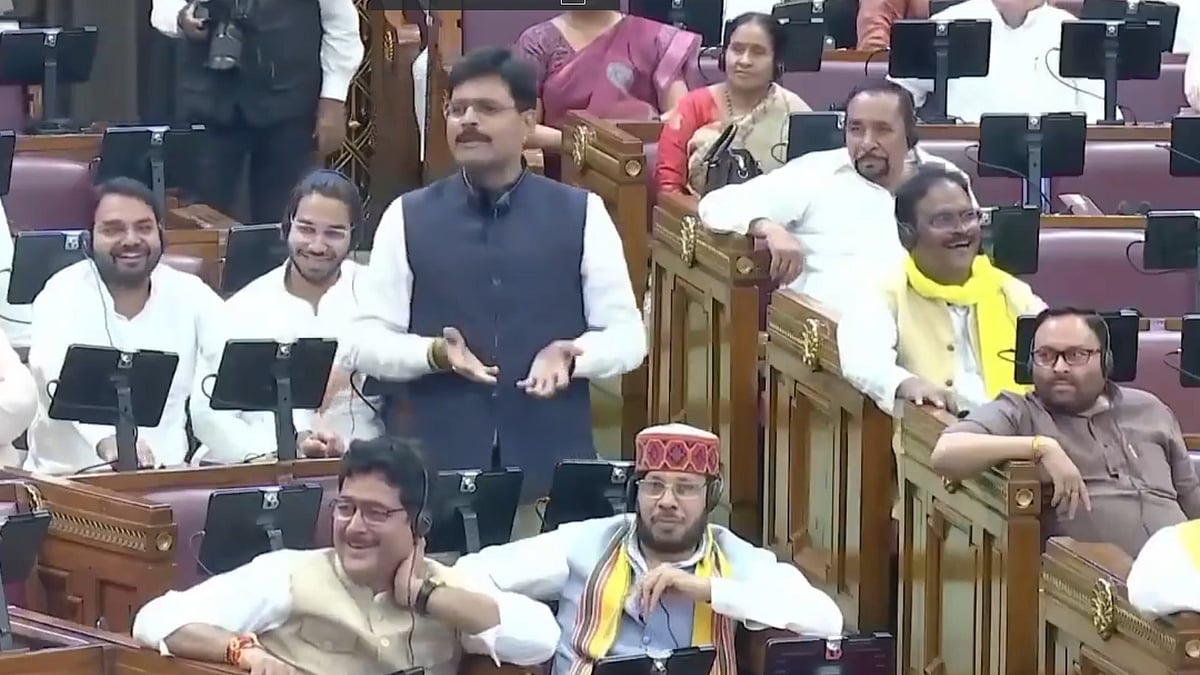 یوپی اسمبلی میں ’اے آئی اسپیشل سیشن‘ کے دوران اے آئی کے جواب پر خوب لگے قہقہے، مکمل انحصار سے مل سکتا ہے دھوکہ