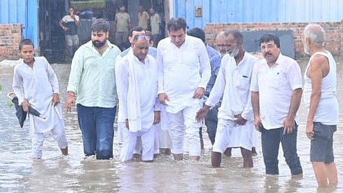 بی جے پی حکومت نے 7 ماہ میں صرف کھوکھلے دعوے کیے، نہ سڑکوں کی مرمت ہوئی نہ آبی جماؤ کا مسئلہ حل ہوا: دیویندر یادو