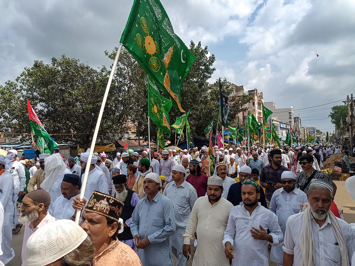 عید میلاد النبیؐ: ملک کے مختلف شہروں میں مذہبی جلوس اور جشن... دیکھیں تصویریں