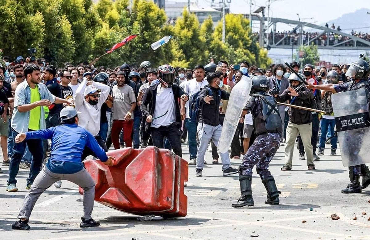 نیپال: عبوری حکومت احتجاج کے دوران جان گنوانے والے ’جین-زی‘ کو دے گی شہید کا درجہ، 17 ستمبر کو منایا جائے گا قومی غم