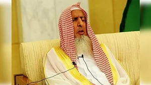 سعودی عرب کے مفتی اعظم شیخ عبدالعزیز کا انتقال، وزیر اعظم مودی سمیت عالمی رہنماؤں کا اظہارِ تعزیت