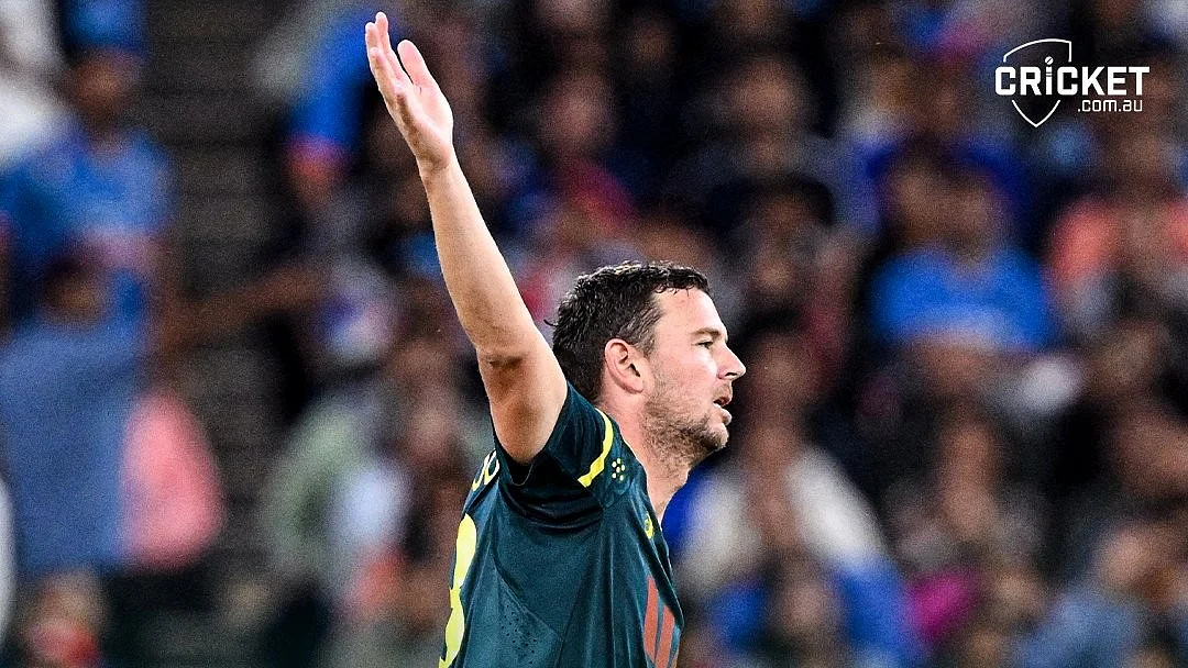 <div class="paragraphs"><p>پلیئر آف دی میچ جوش ہیزل ووڈ، تصویر <a href="https://x.com/cricketcomau">@cricketcomau</a></p></div>