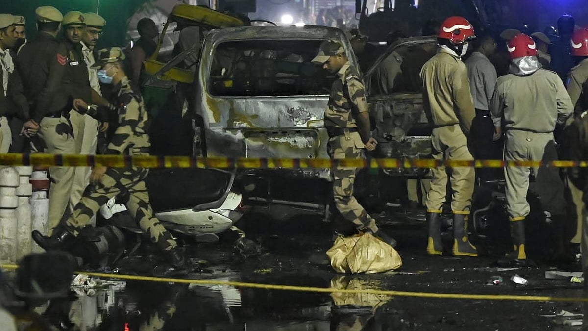’سیکورٹی ایجنسیاں ہیں، امت شاہ ہیں، اجیت ڈووال ہیں، پھر 2900 کلو دھماکہ خیز مادہ فرید آباد کیسے پہنچا؟‘ کانگریس کا سوال