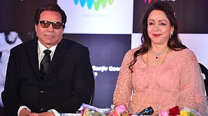 ہیما مالنی کا شوہر کے انتقال کے بعد پہلا جذباتی پیغام- ’دھرم جی میرے لئے سب کچھ تھے‘