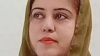 کومل جوئیہ: اپنی انا پہ ناز کرنے والی شاعرہ