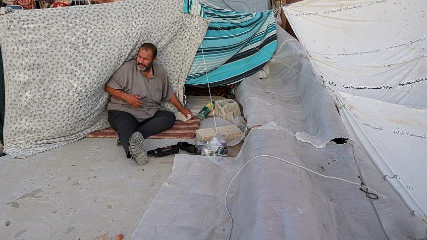 غزہ: شدید سردی اورعمارتوں کے گرنے سے 4 بچوں سمیت 17 فلسطینی جاں بحق