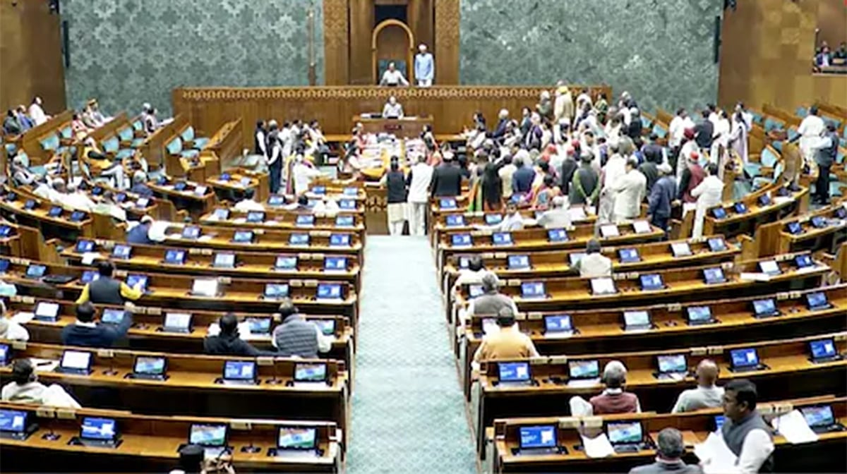 بجٹ اجلاس میں ہنگامہ جاری، وزیر اعظم کی تقریر کے بغیر لوک سبھا میں شکریہ کی تحریک منظور