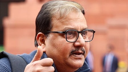 ہندوستان-امریکہ تجارتی معاہدے پر پارلیمنٹ کو اعتماد میں لینا چاہیے: راجیہ سبھا رکن منوج جھا