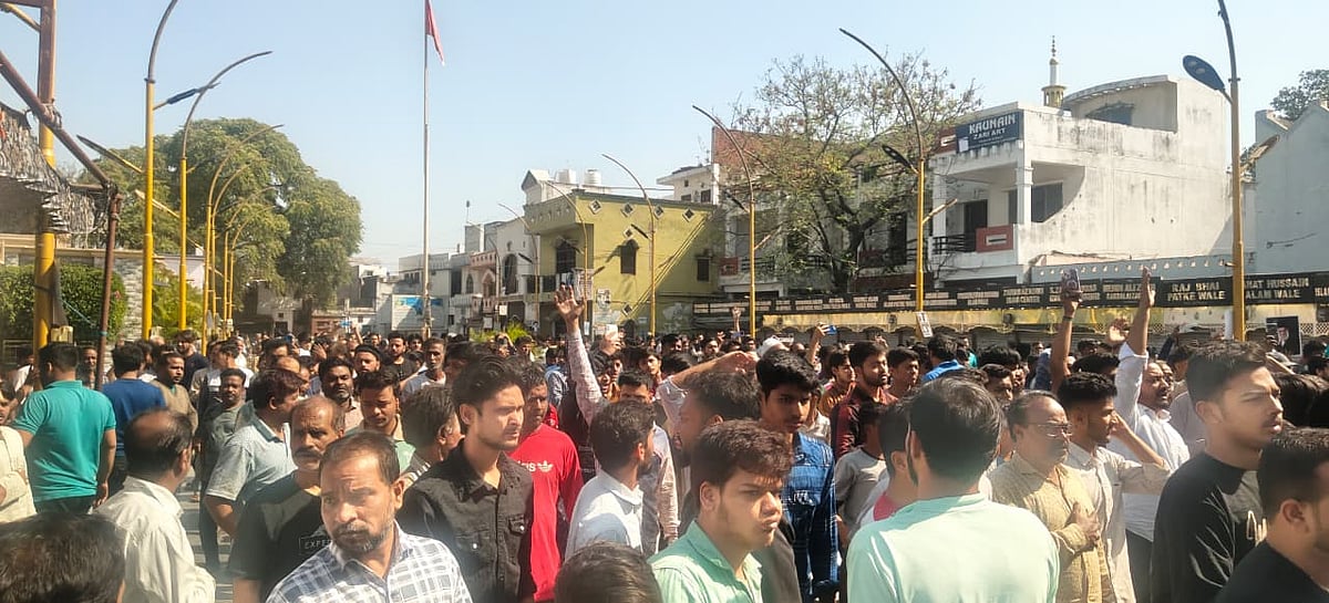 آیت اللہ خامنہ ای کی شہادت پر ’امریکہ ۔اسرائیل مردہ باد‘ کے نعروں سے گونج اُٹھا لکھنؤ