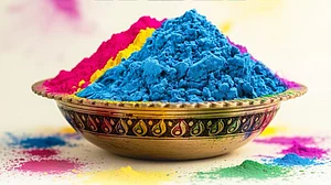 ملک بھر میں جوش و خروش سے منایا جا رہا رنگوں کا تہوار ہولی
