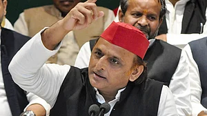 ’7 میں سے 6 نئے ایئرپورٹس تو بند پڑے ہیں‘، جیور ایئرپورٹ کے افتتاح کے بعد اکھلیش یادو کا تبصرہ