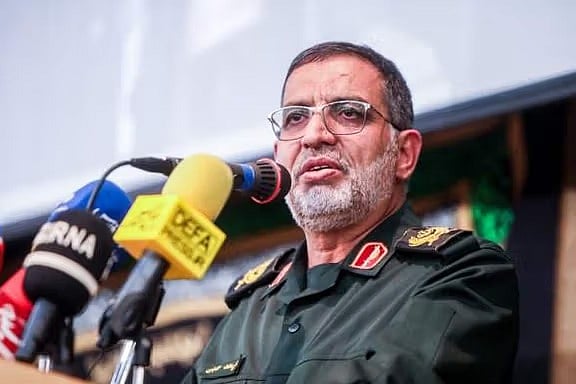 <div class="paragraphs"><p>علی محمد نائینی، تصویر ’ایکس‘&nbsp;<a href="https://x.com/MarioNawfal">@MarioNawfal</a></p></div>