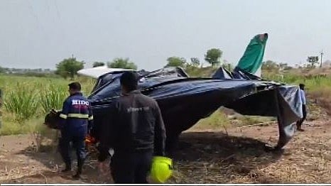 اجیت پوار کے طیارے کا جہاں ہوا تھا حادثہ، اسی علاقے میں پھر تربیتی طیارہ گر کر تباہ