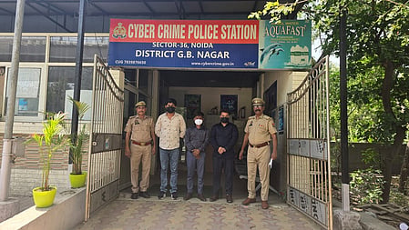 نوئیڈا: سائبر دھوکہ دہی کے الزام میں 3 گرفتار، فرضی کمپنیوں کے نام پر بینک کھاتے کھول کر کرتے تھے فراڈ