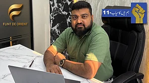 <div class="paragraphs"><p>’فلنٹ دی اورینٹ‘ کے ڈائریکٹر صابر علی</p></div>