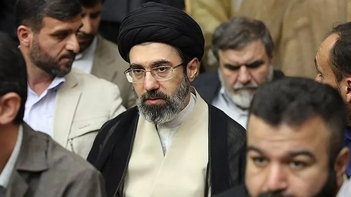 <div class="paragraphs"><p>مجتبیٰ خامنہ ای / آئی اے این ایس</p></div>