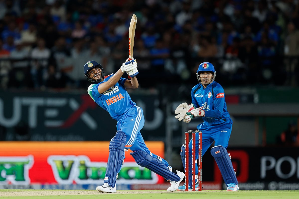 <div class="paragraphs"><p>شبھمن گل، تصویر ’ایکس‘&nbsp;<a href="https://x.com/BCCI">@BCCI</a></p></div>