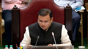 <div class="paragraphs"><p>مہاراشٹر اسمبلی اسپیکر راہل نارویکر / آئی اے این ایس</p></div>
