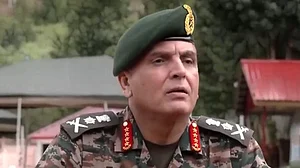 <div class="paragraphs"><p>آرمی چیف جنرل دھیرج سیٹھ/ آئی اے این ایس</p></div>