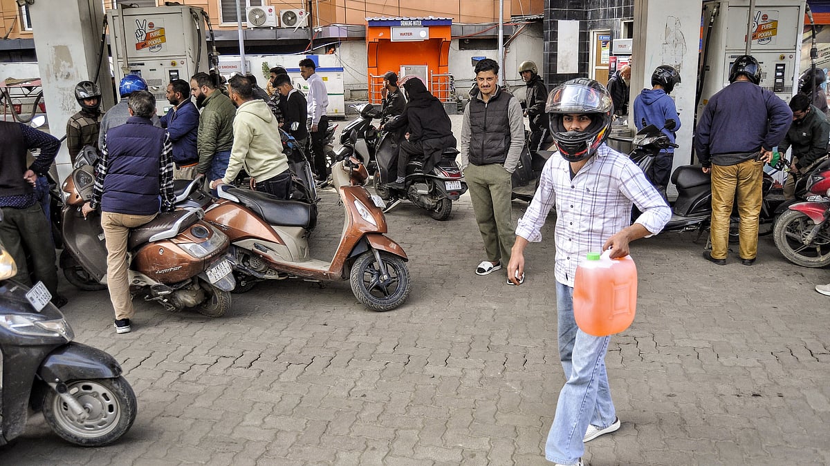 تیل، دالوں سے لے کر دودھ اور چینی تک نناوے فیصد راشن اشیاء ہوئی مہنگی