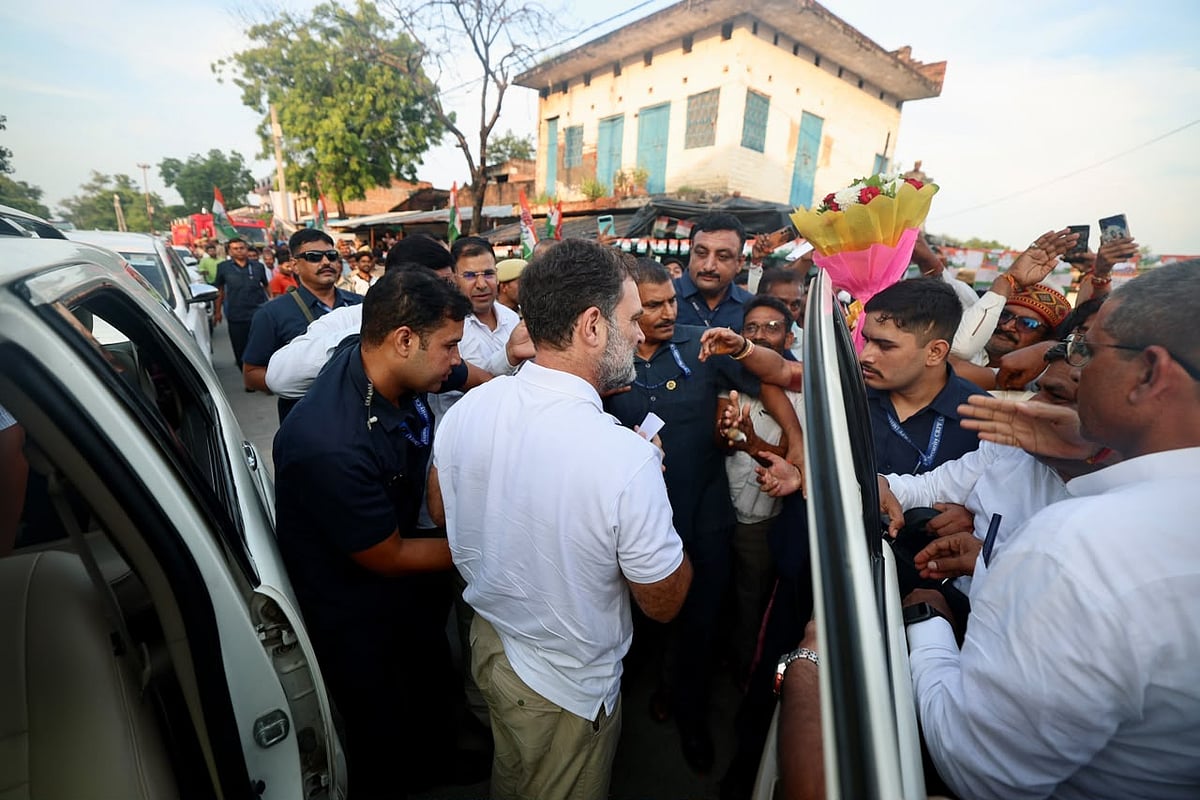رائے بریلی پہنچے راہل گاندھی، مقامی تاجروں سے ملاقات، ترقیاتی کاموں اور سیلابی صورتحال کا لیا جائزہ